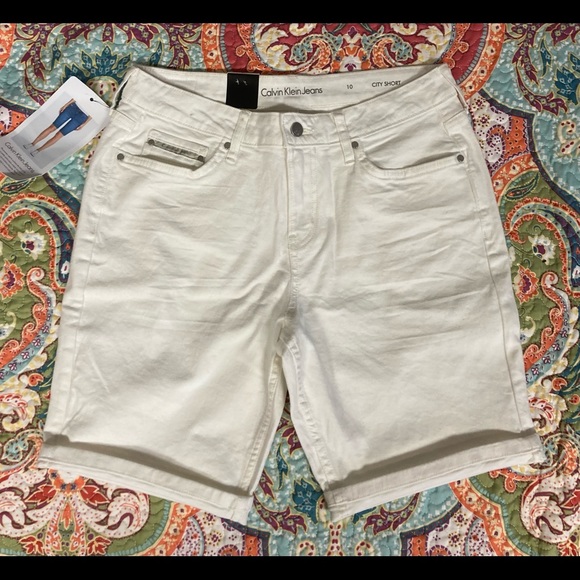 New! Woman’s Calvin Klein city shorts size 10 - Picture 1 of 8